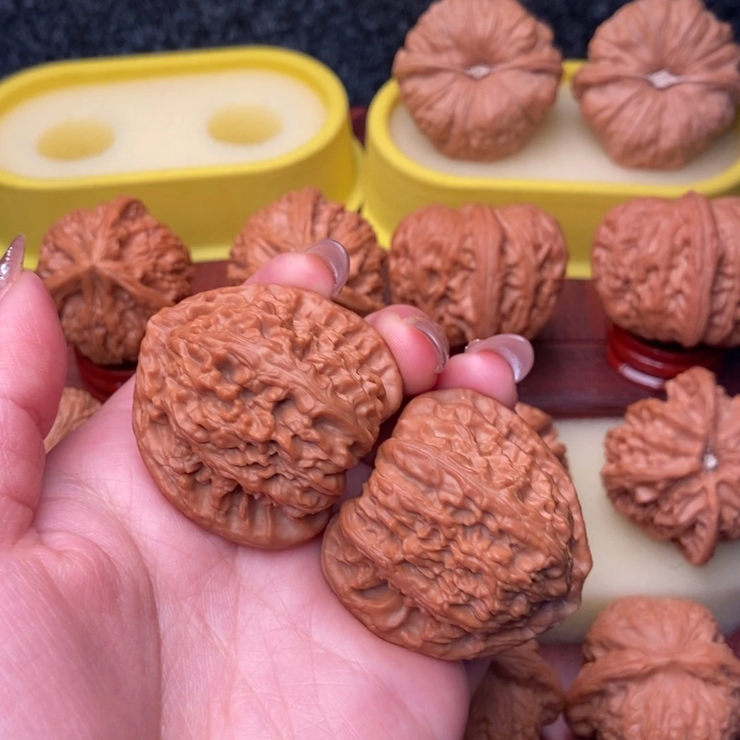 吊坠文玩核桃梁*42三角白“大漏”