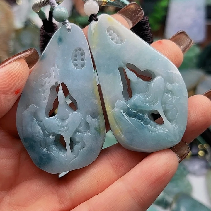 翡翠未镶嵌颈饰挂件