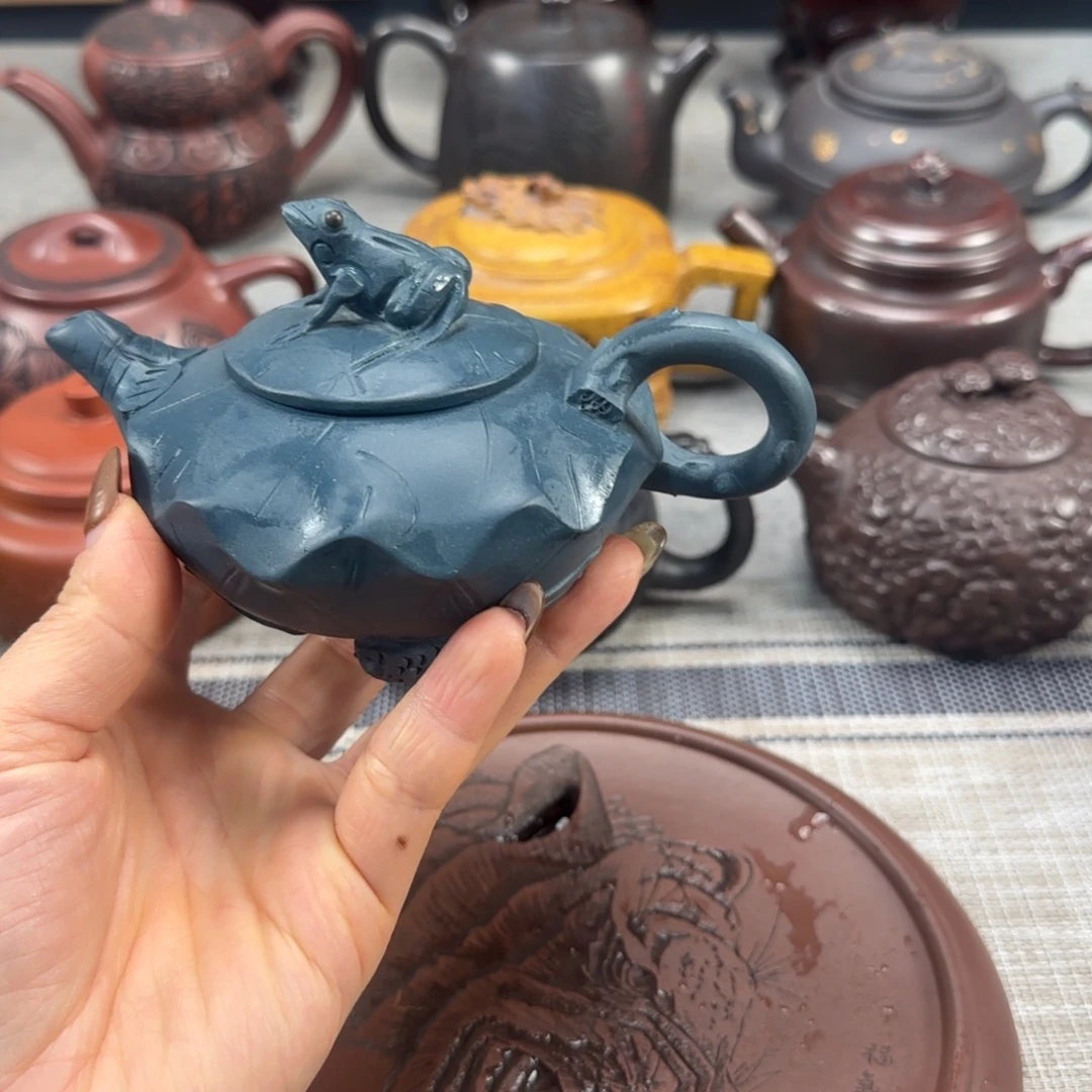 茶壶紫砂紫砂紫色紫砂