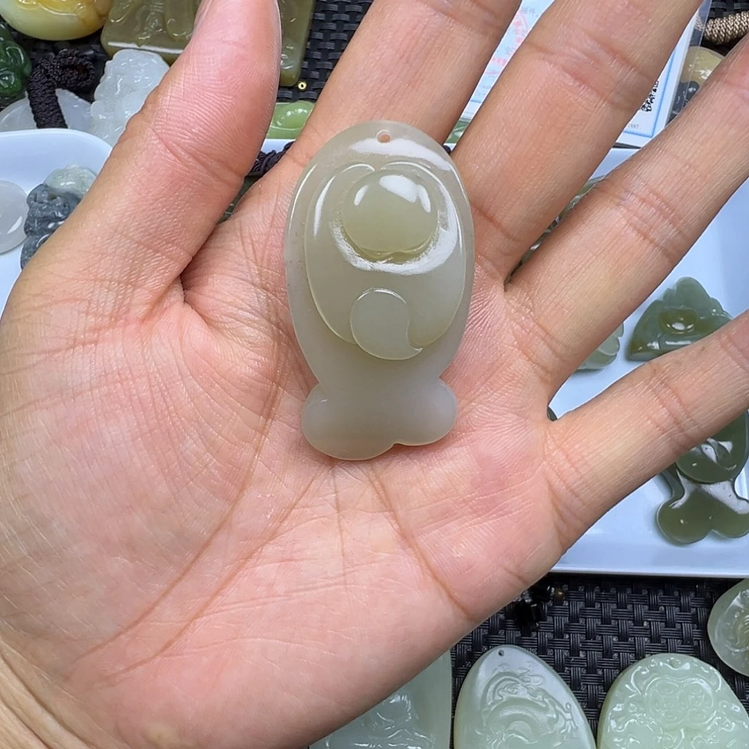 和田玉未镶嵌颈饰卡49