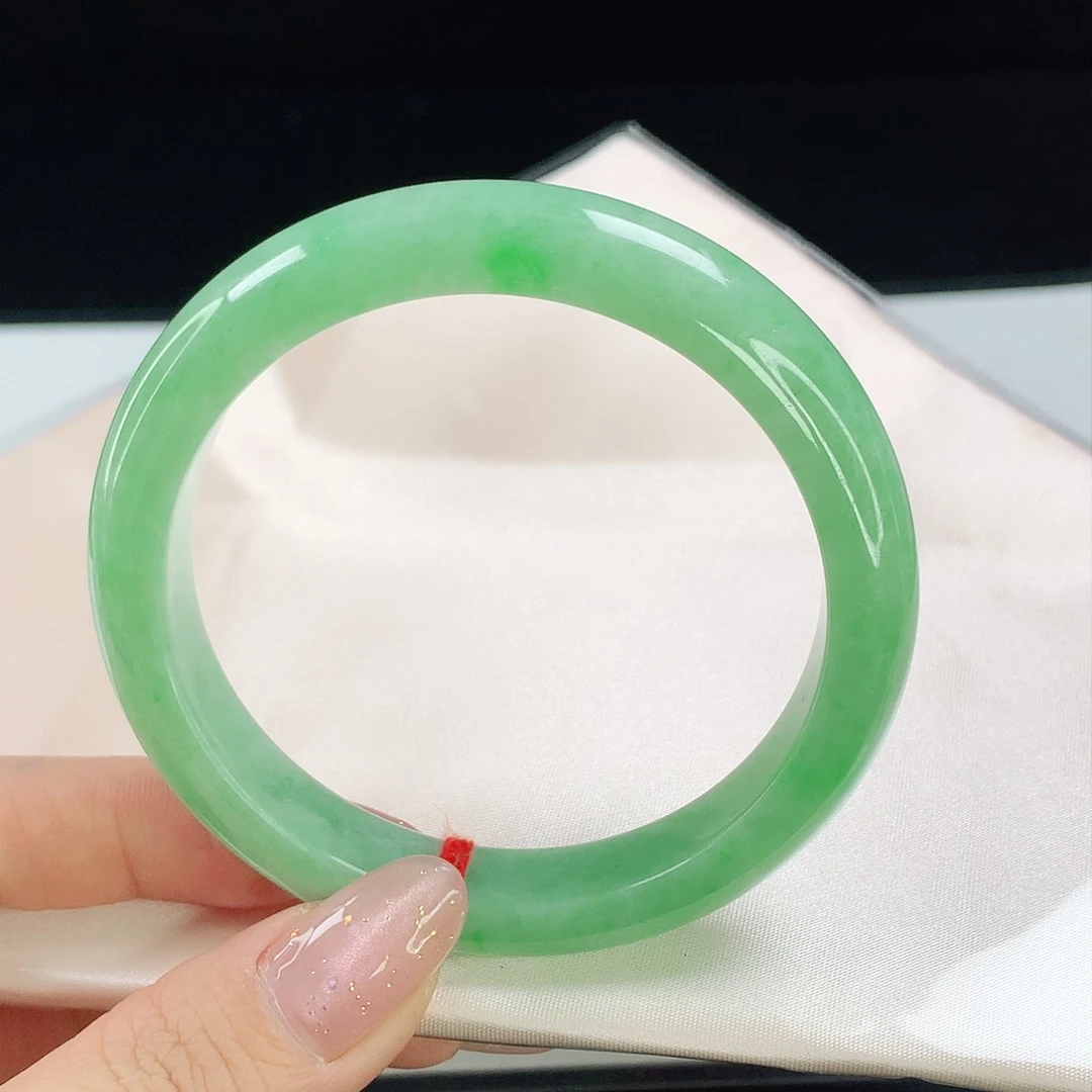 翡翠手镯未镶嵌664翡翠