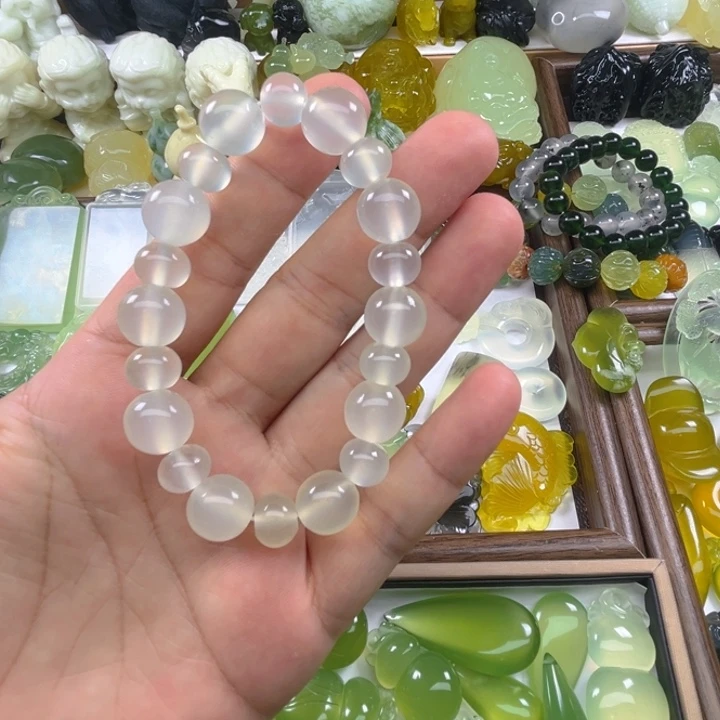 未镶嵌岫玉吊坠(不含链)陆*