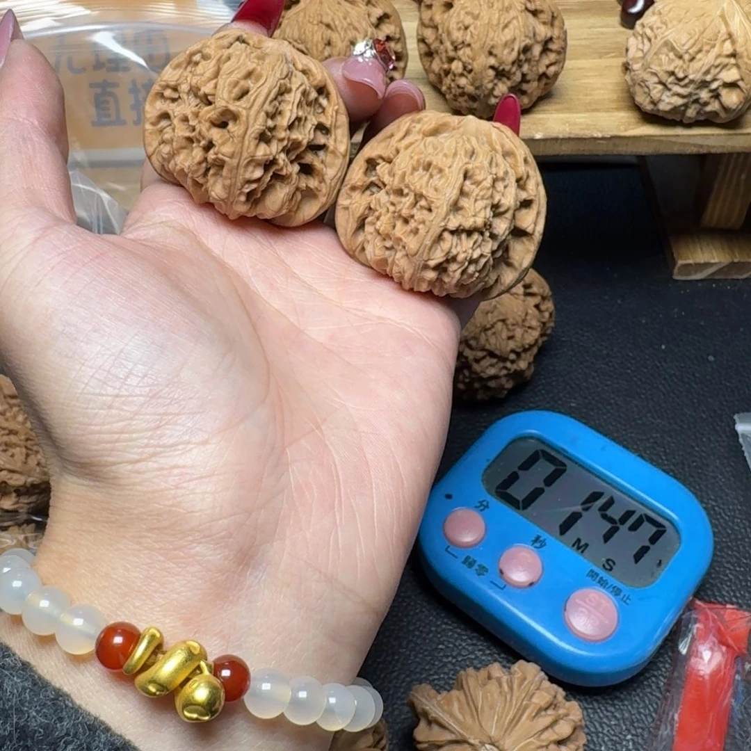 吊坠文玩核桃43球疆