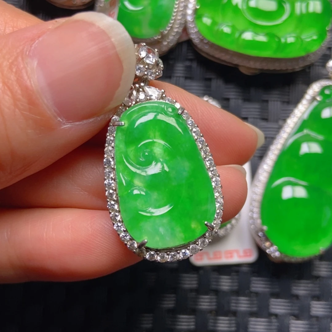 翡翠银S925镶嵌颈饰如意吊坠