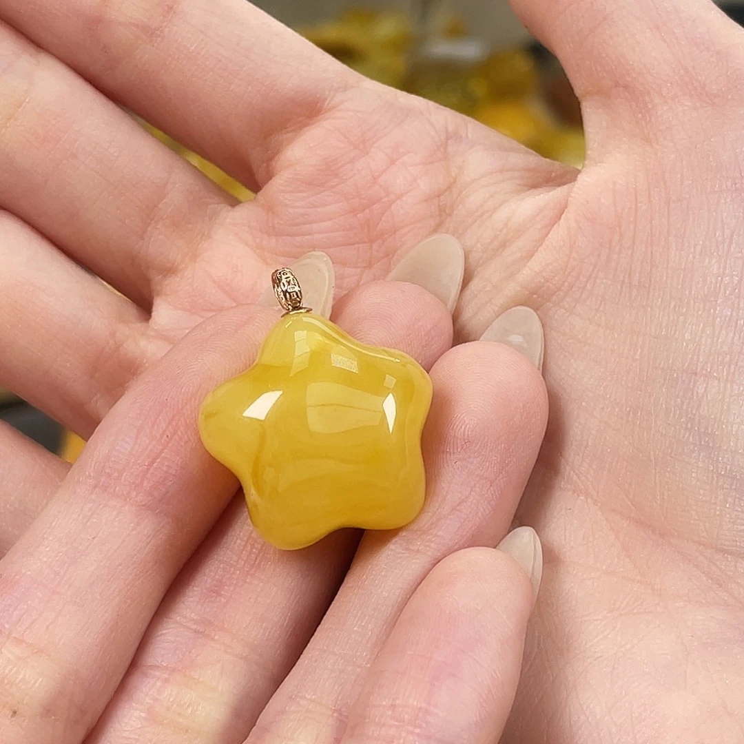 18K金镶嵌琥珀珠宝奇石琥珀蜜蜡J39