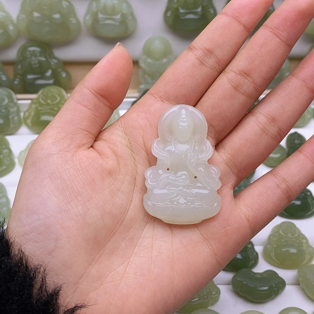 和田玉颈饰未镶嵌喝****杯