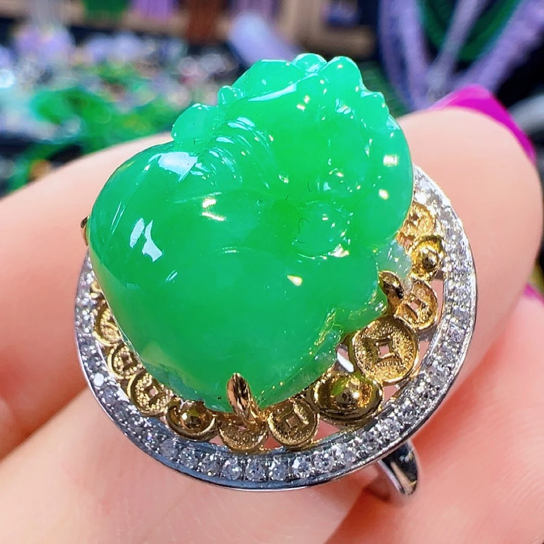 翡翠18K金镶嵌戒指签收后24小时鉴赏期