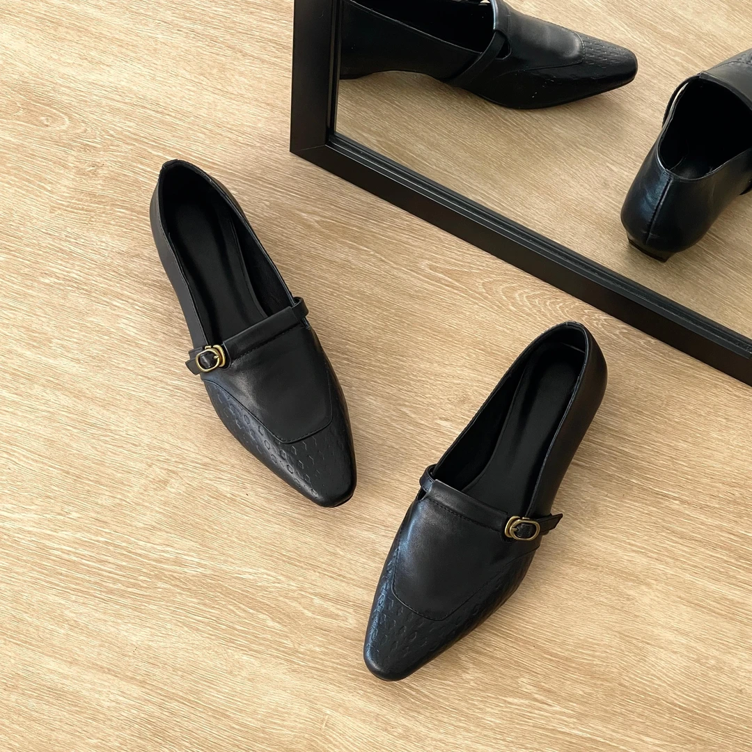 HUSSLOVE 头层牛皮·跟高2CM·秋季法式通勤浅口尖头编织印花单鞋女