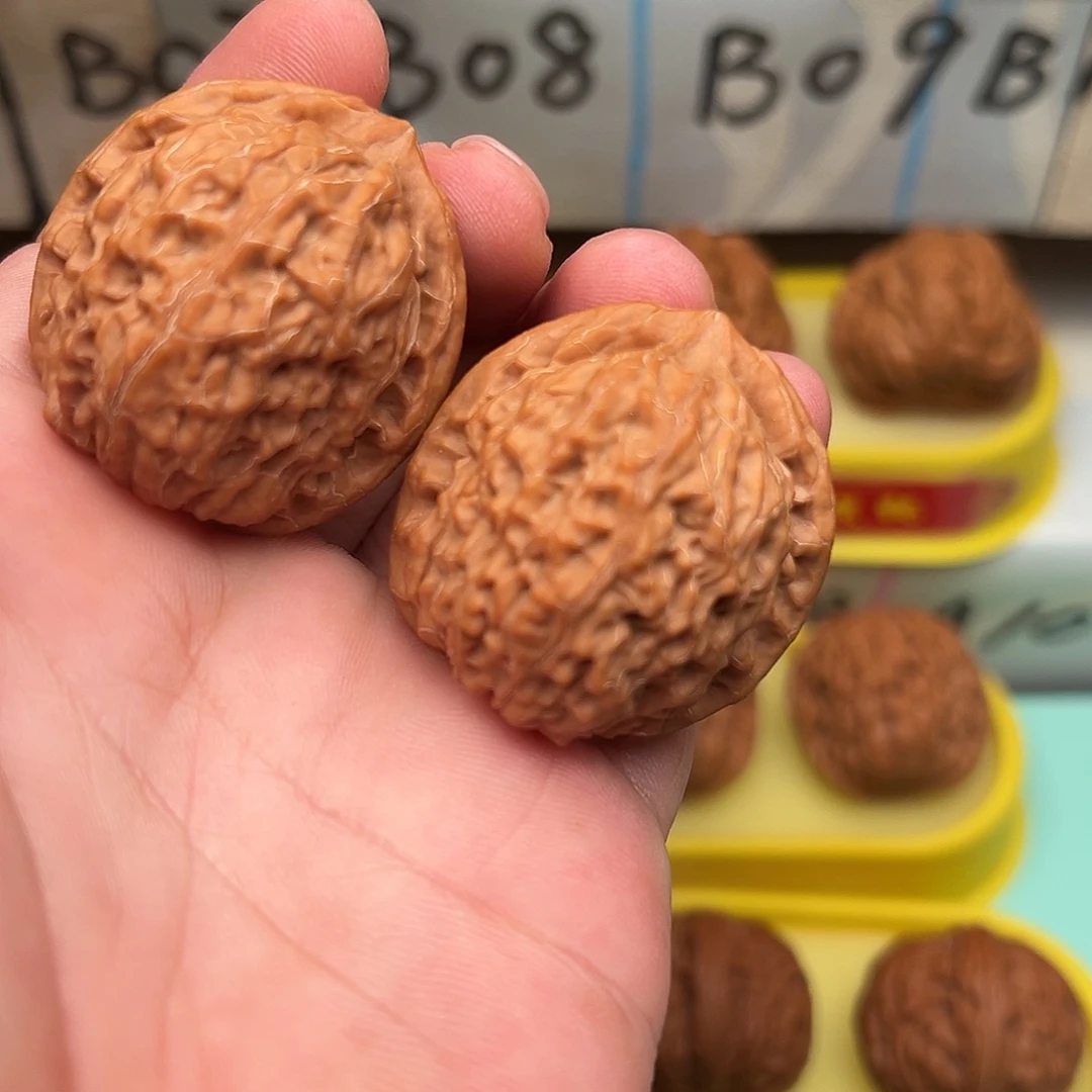 文玩核桃吊坠金麒麟38