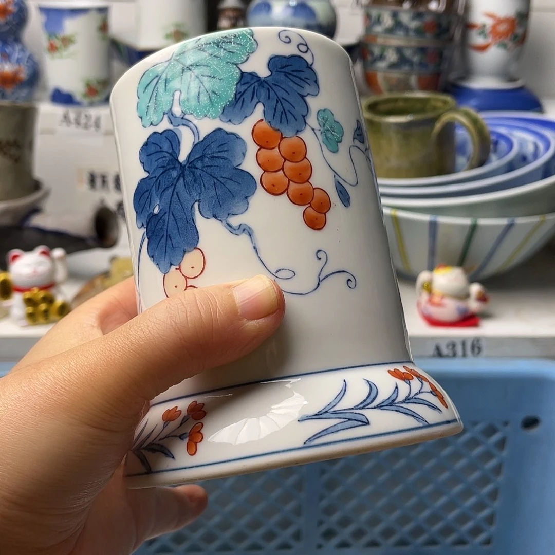 瓷片卄*木哈哈哈我真的不喜欢这样笑我自己