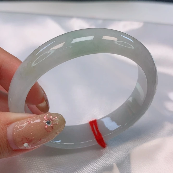 翡翠手镯（贵妃镯）未镶嵌