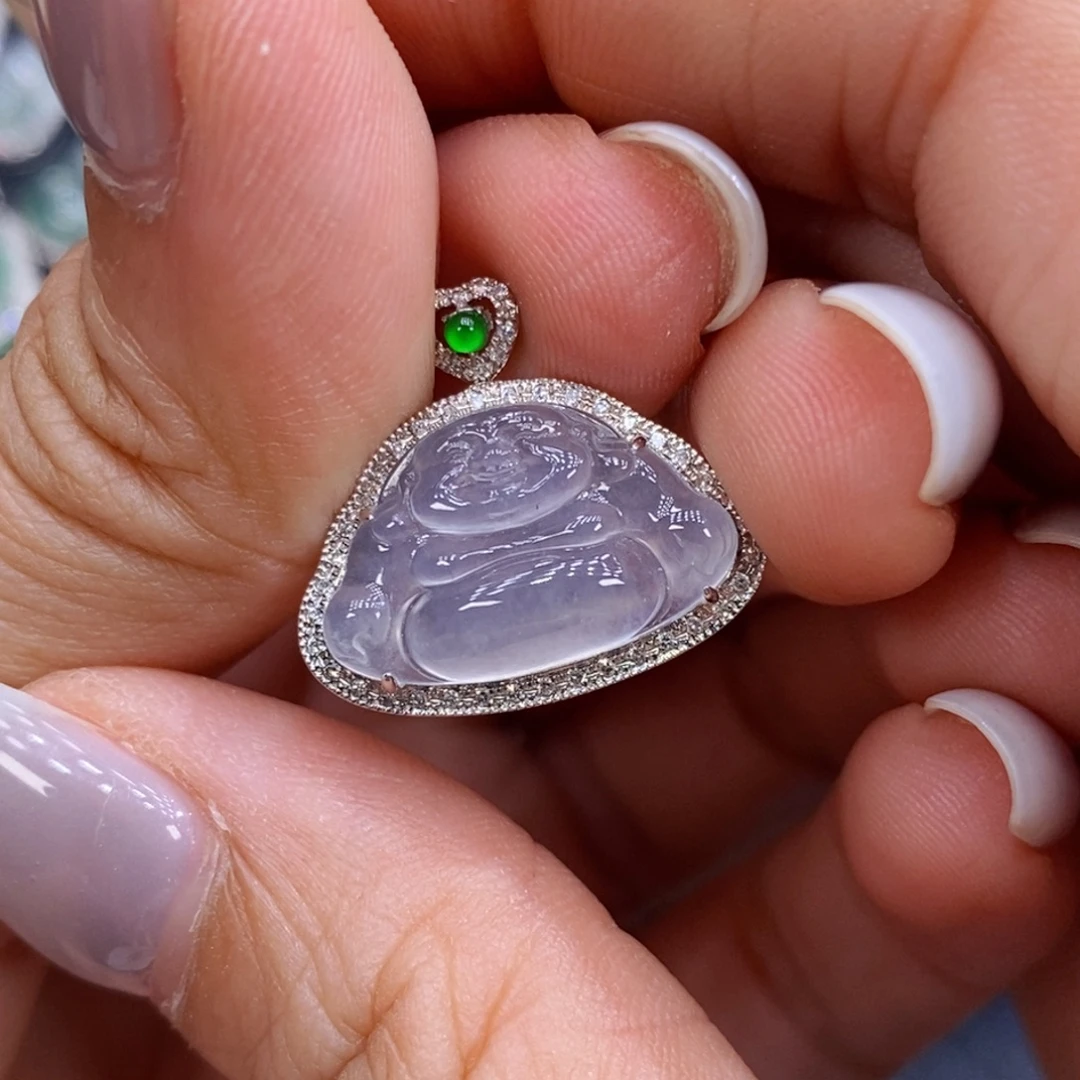 颈饰18K金镶嵌翡翠