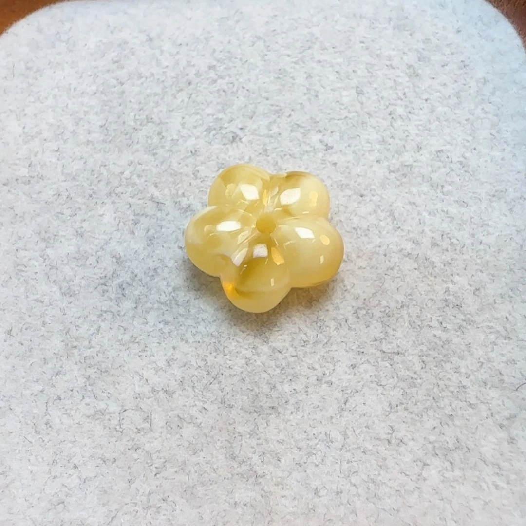 琥珀未镶嵌珠宝奇石定制