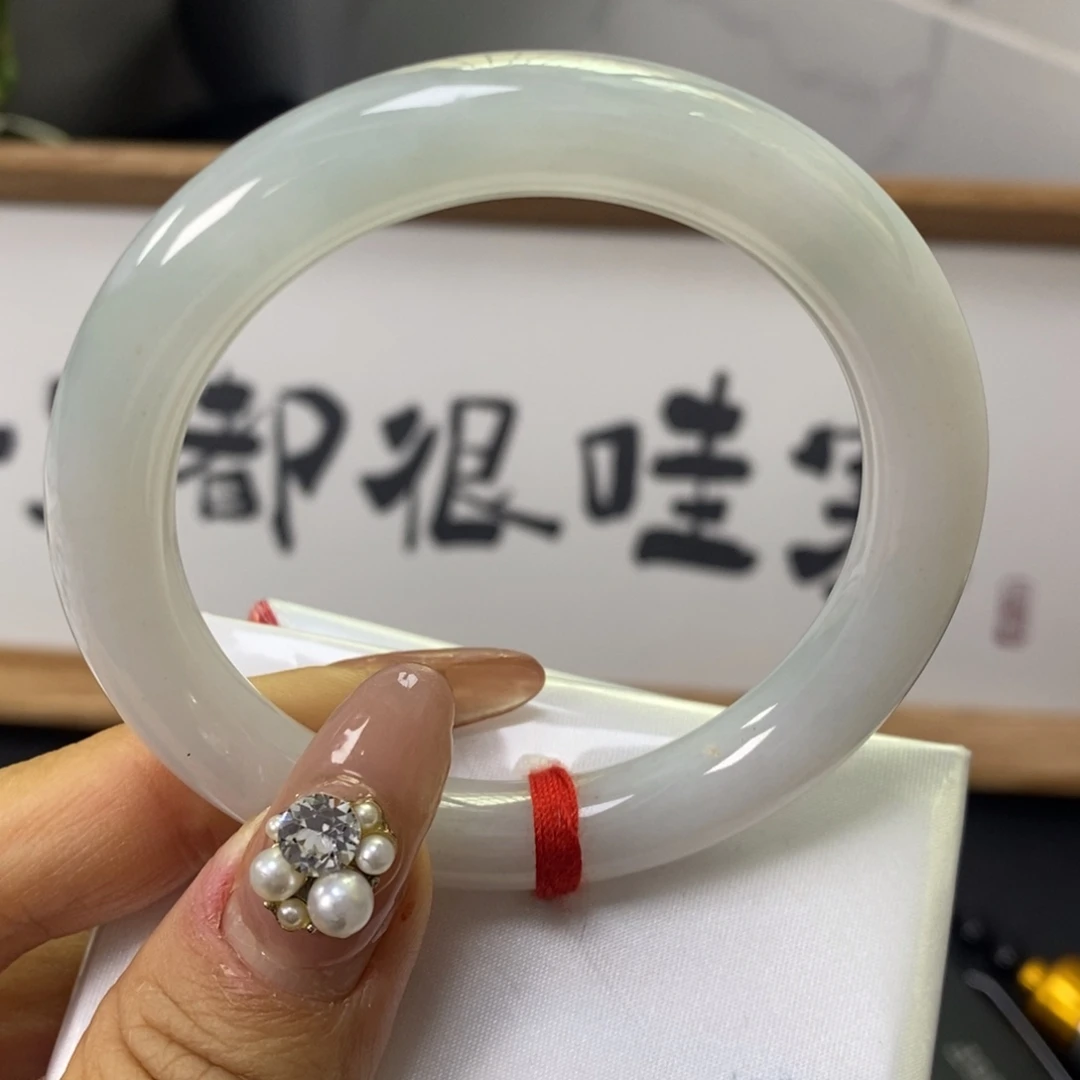 翡翠未镶嵌手镯手镯