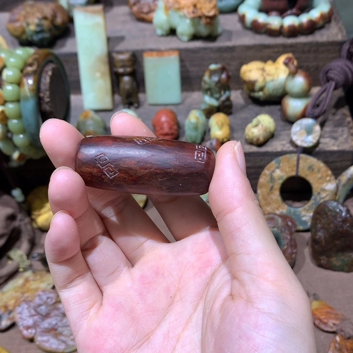 未镶嵌岫岩河磨玉(透闪石质玉)挂件