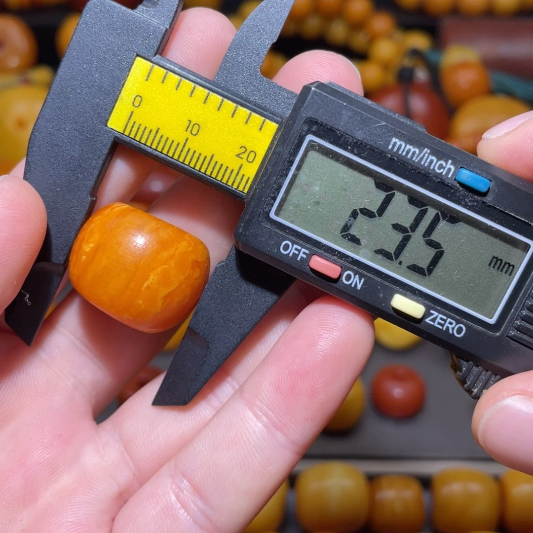 琥珀未镶嵌裸石马蹄