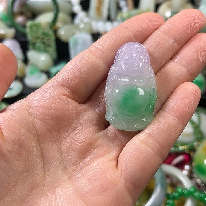 翡翠未镶嵌颈饰翡翠未镶嵌颈饰