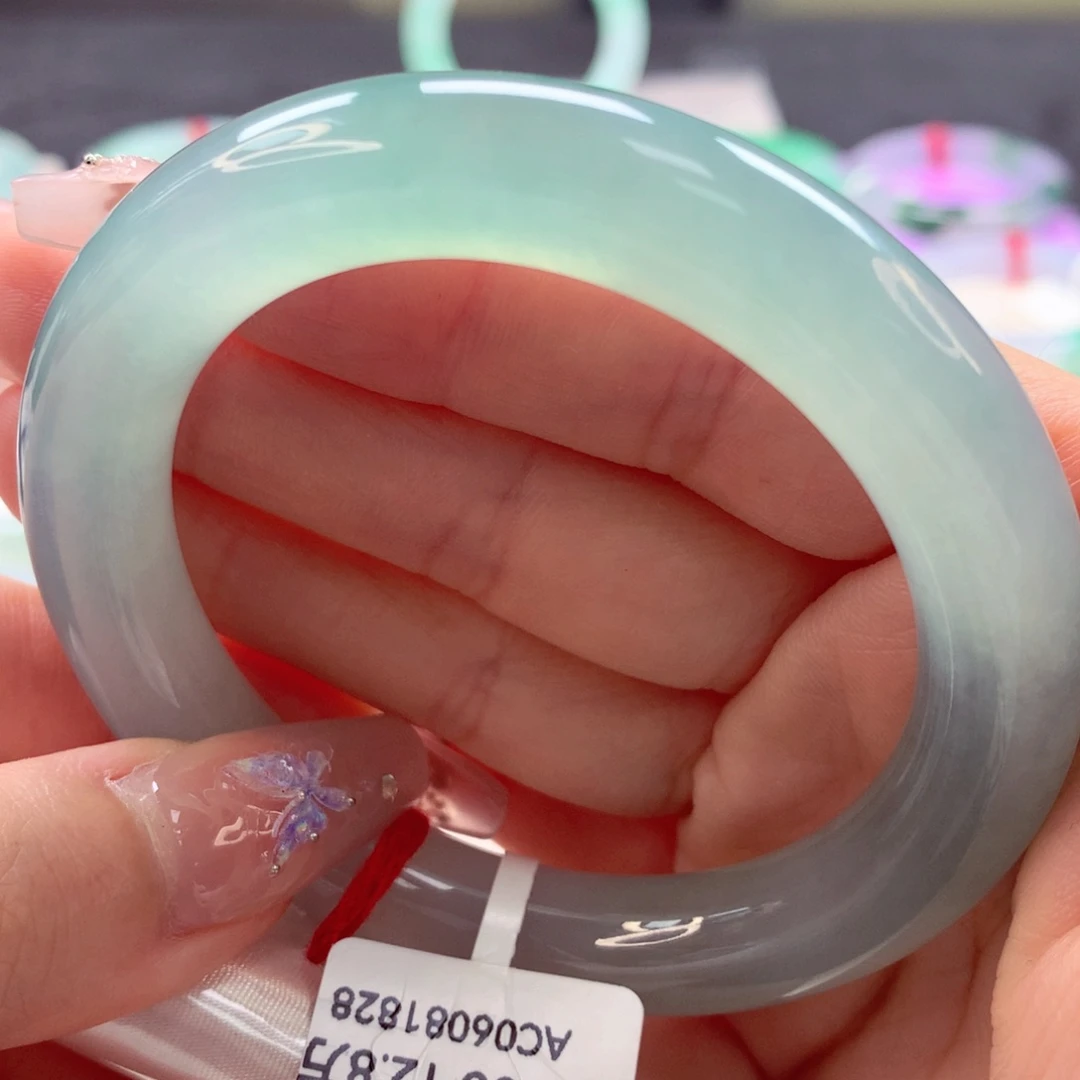 翡翠手镯（圆镯）未镶嵌85（43号）