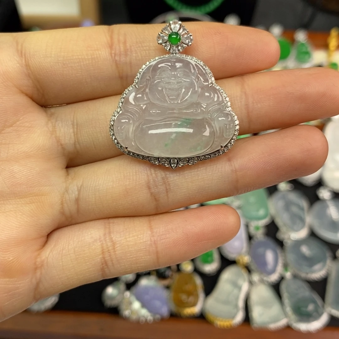 翡翠18K金镶嵌颈饰翡翠