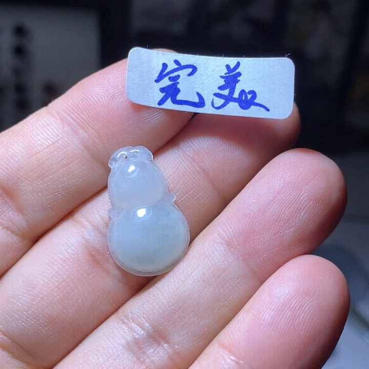 翡翠颈饰未镶嵌好