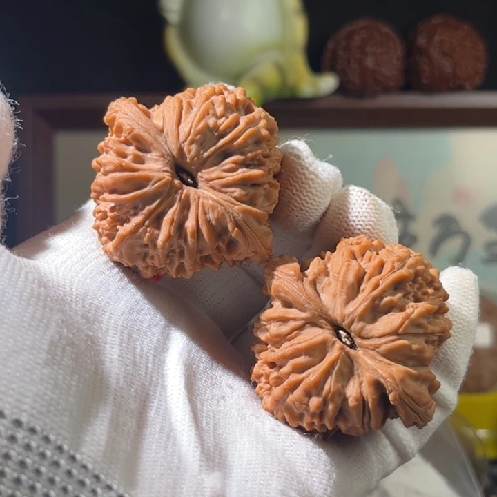 ****二吊坠文玩核桃南疆