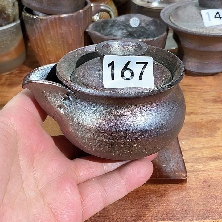 我们的确是一个人的