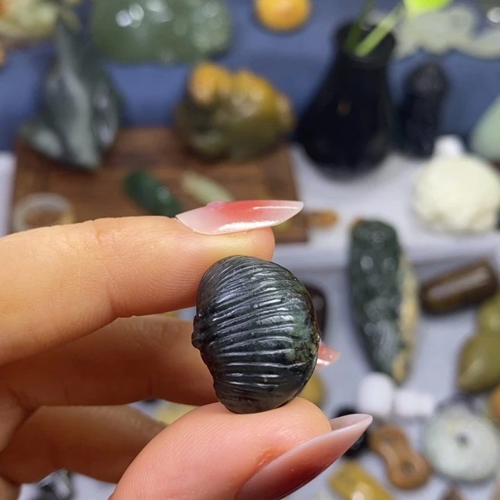 岫岩河磨玉（透闪石质玉）未镶嵌挂件