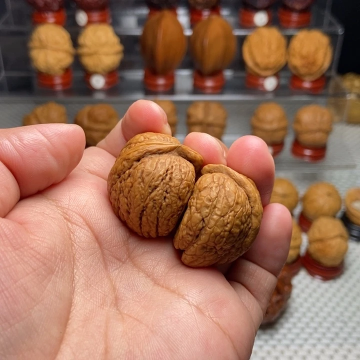 桃核把件半壁江山45