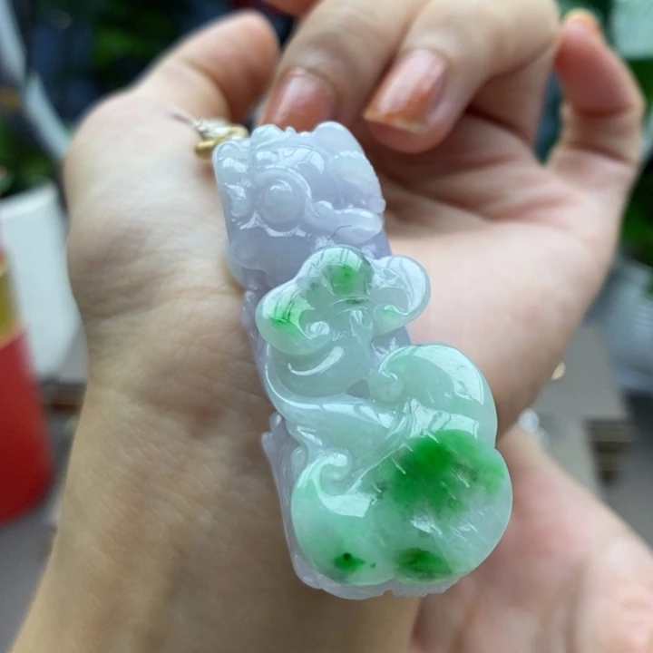 翡翠未镶嵌颈饰吊坠39