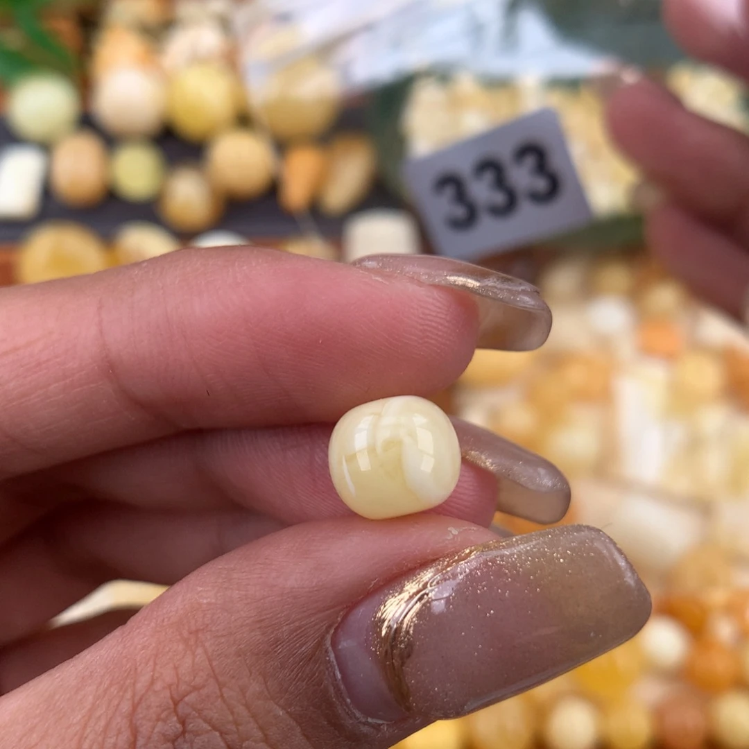 琥珀珠宝奇石未镶嵌9.1