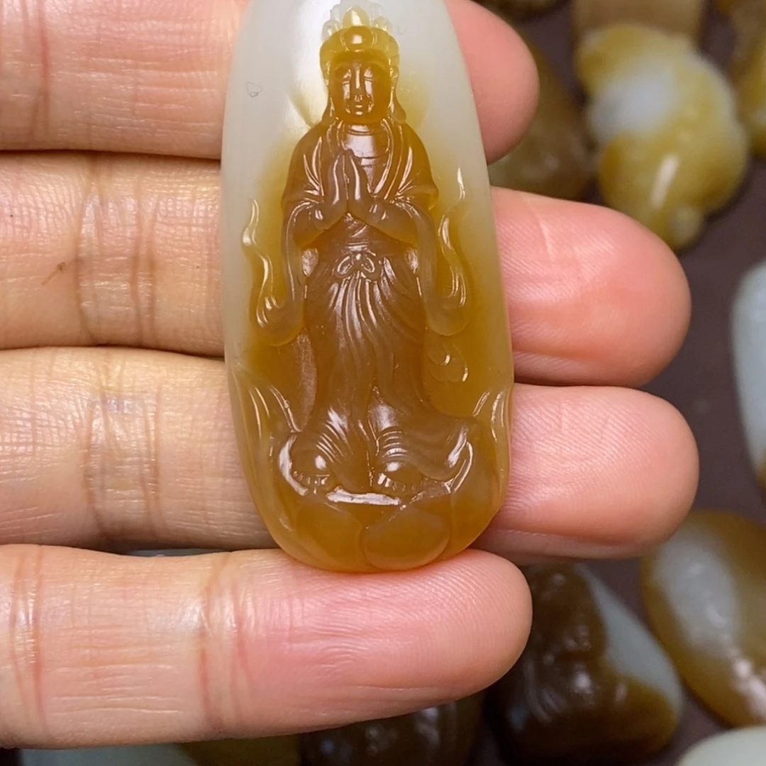 和田玉（糖玉）未镶嵌颈饰