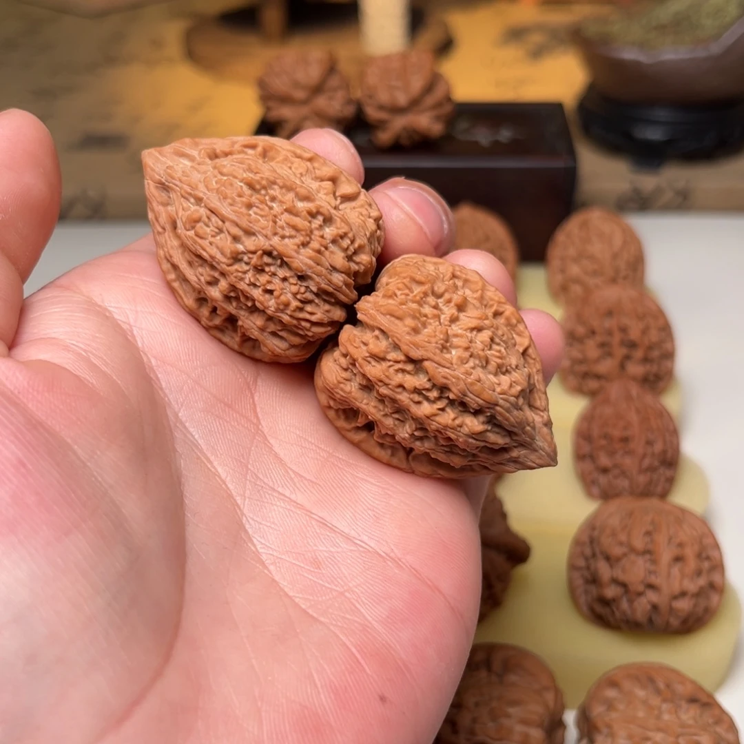 文玩核桃吊坠塔尖