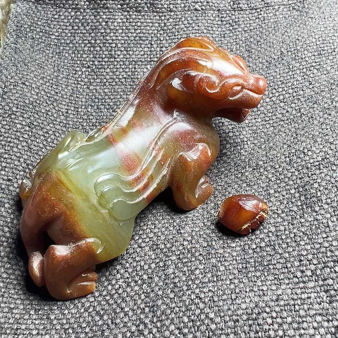 和田玉（糖玉）未镶嵌挂件