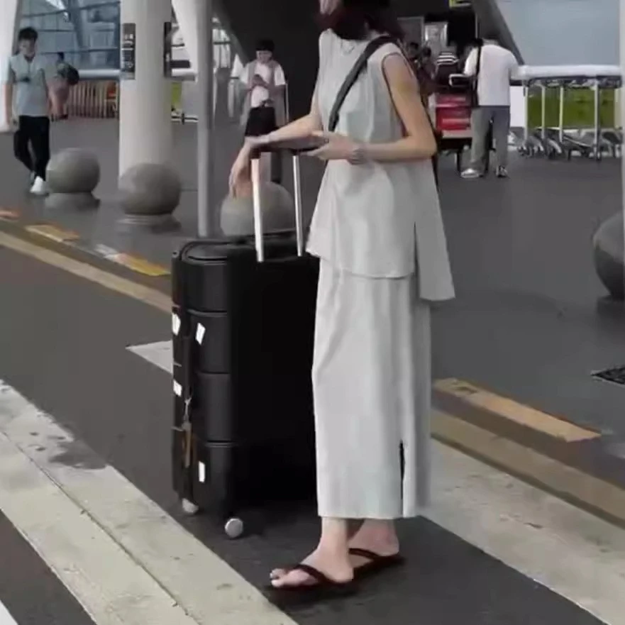 新款时尚洋气精品百搭女装Y1005