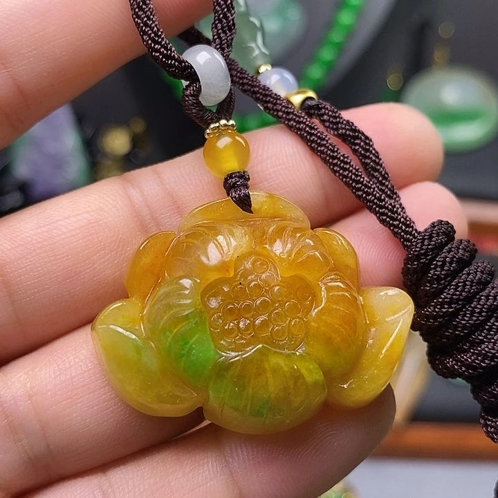 吊坠(赠链)未镶嵌翡翠