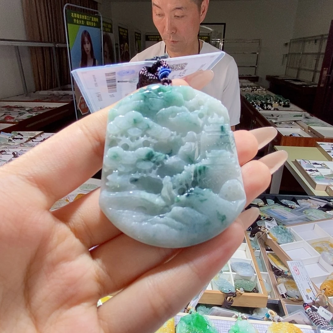 翡翠未镶嵌颈饰翡翠