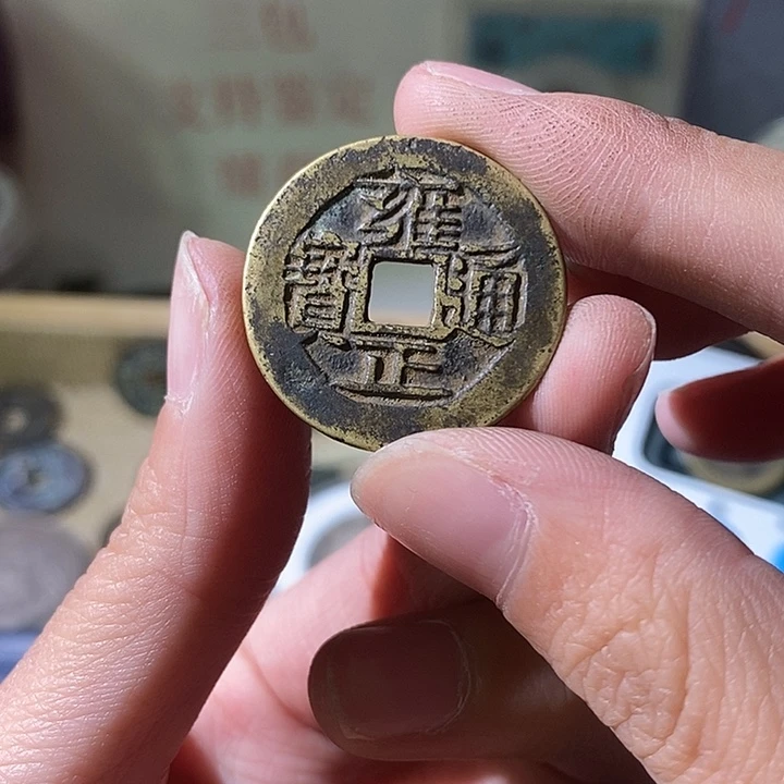 铜现代仿古风格工艺品