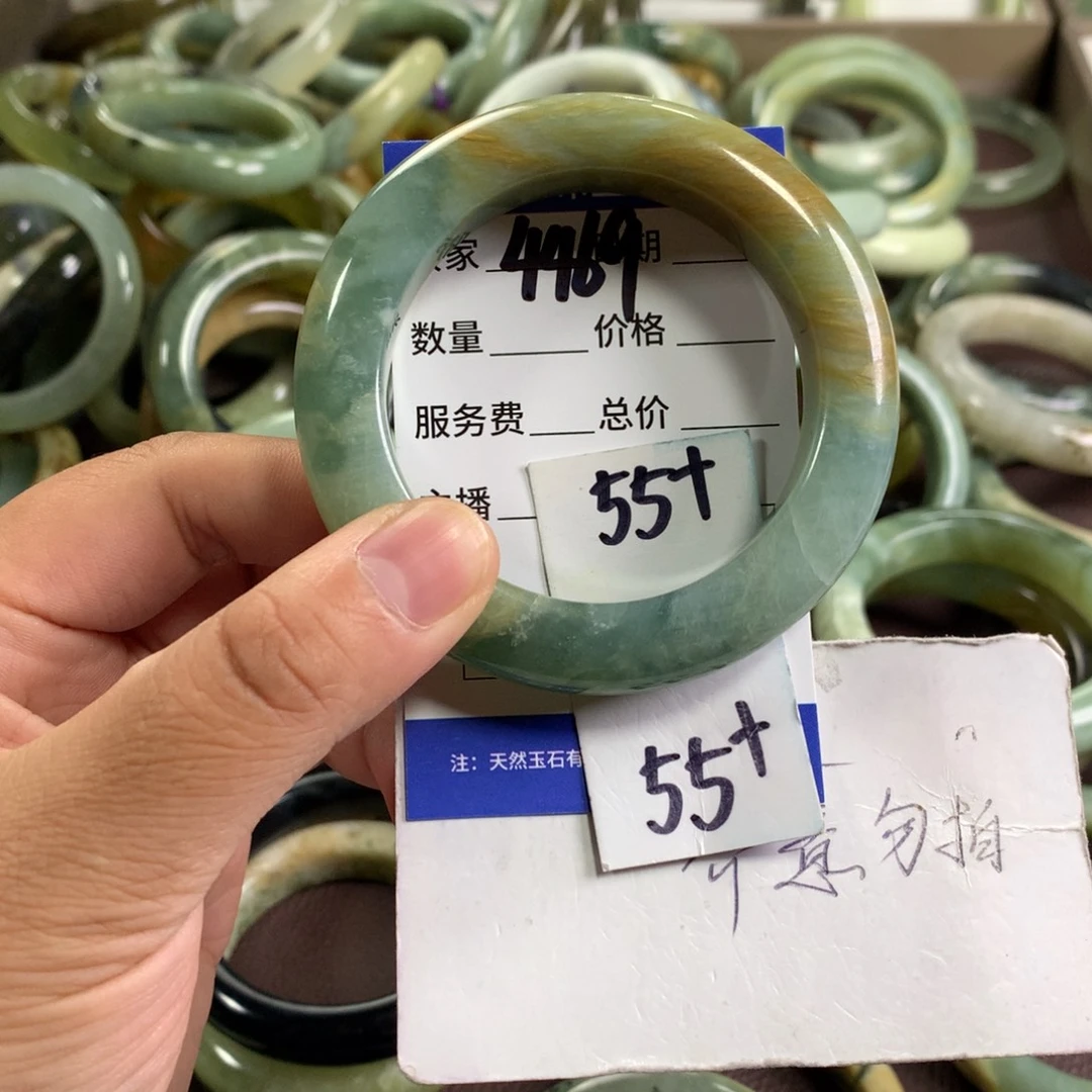 蛇纹石玉未镶嵌手镯4469