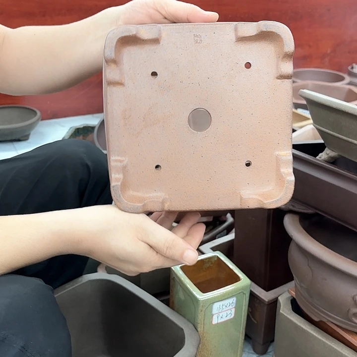 紫砂花盆紫砂的颜色很好看