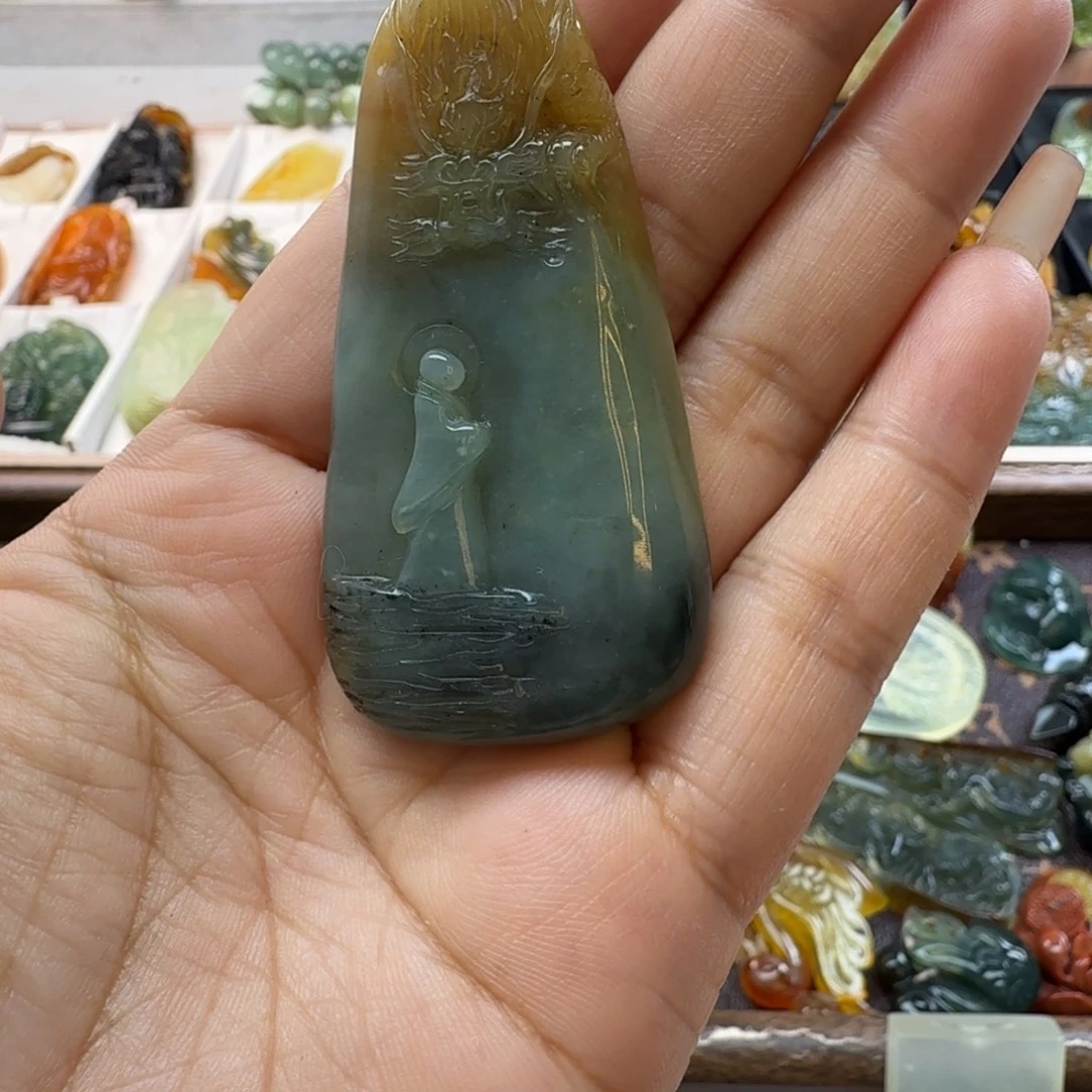 蛇纹石玉未镶嵌颈饰