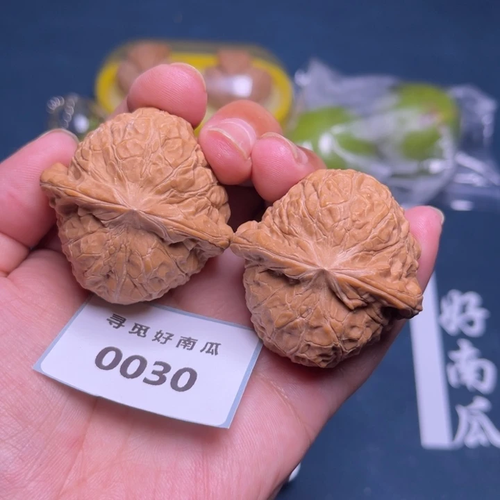 赢***文玩核桃把件43-0030