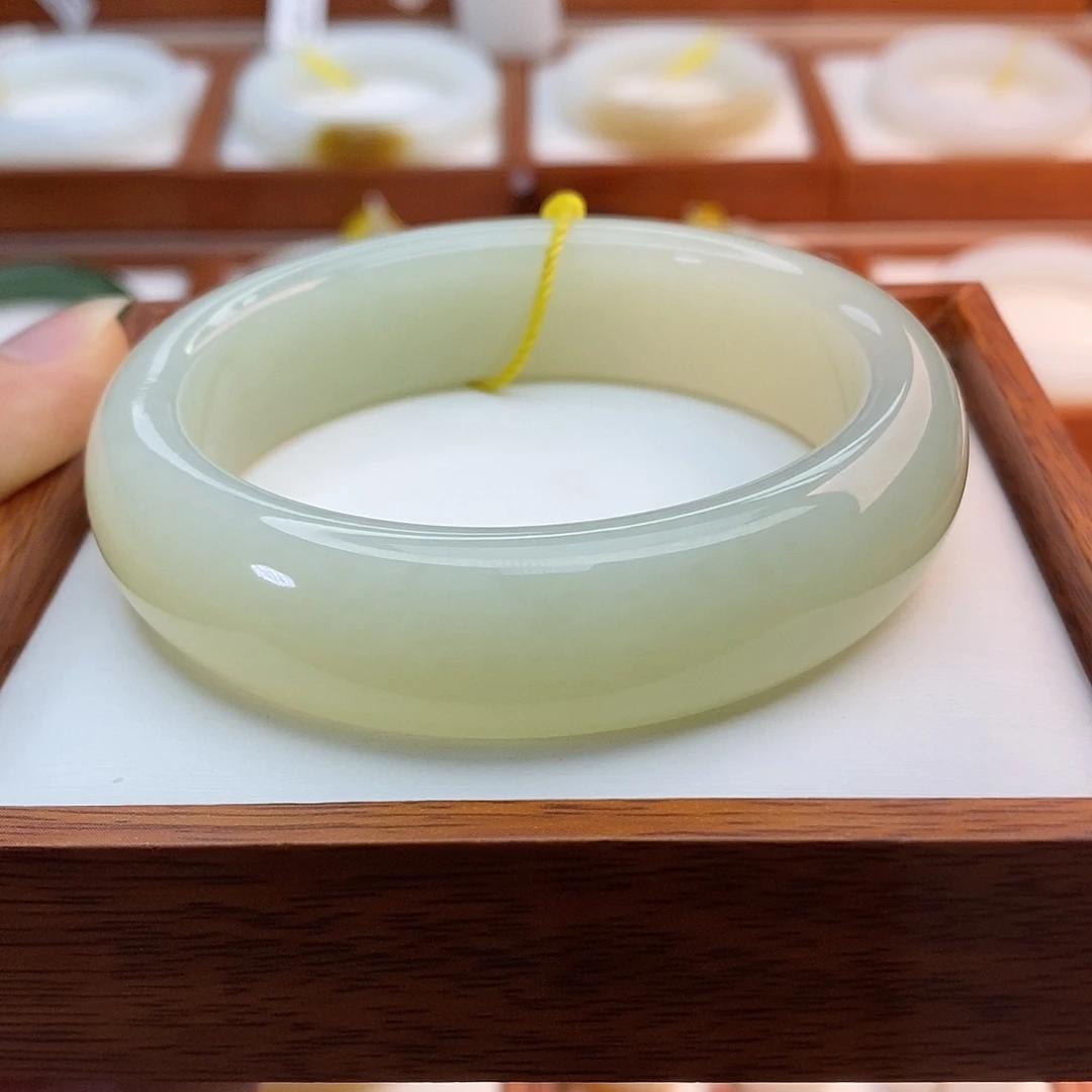 未镶嵌手链和田玉（白玉）