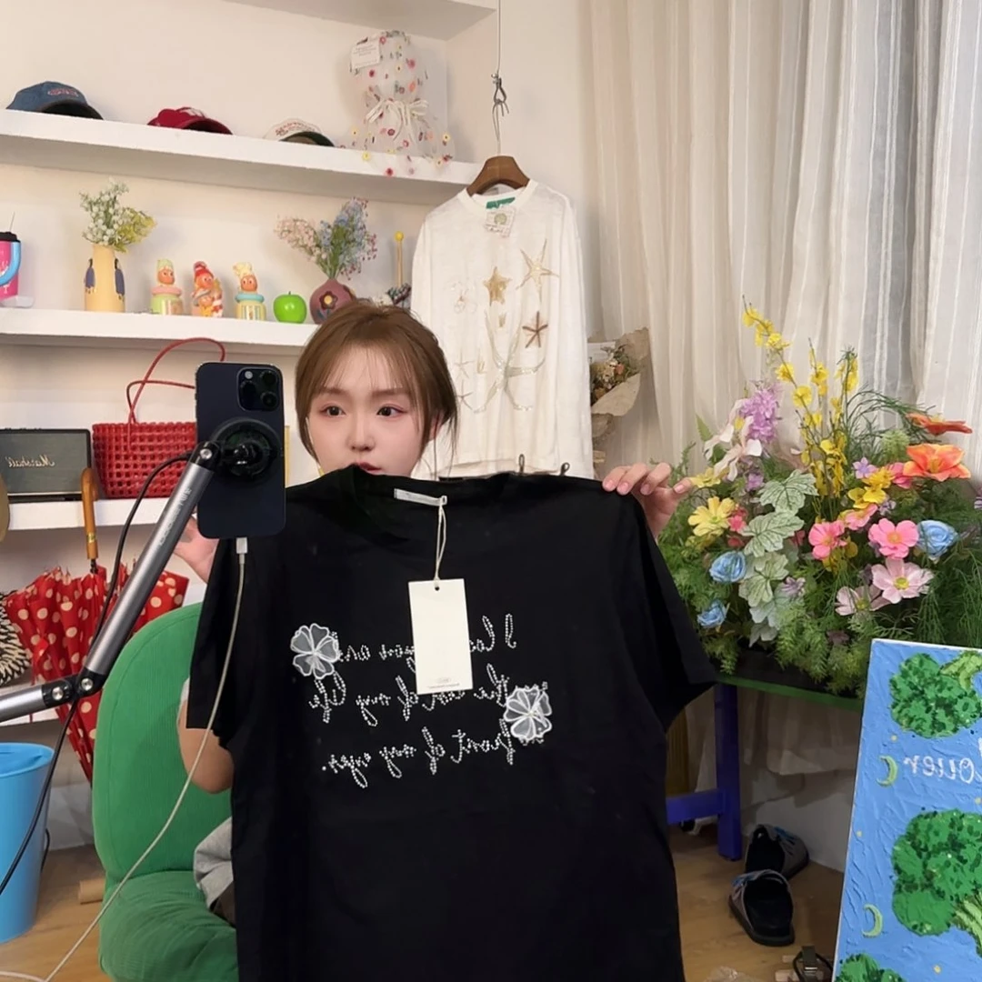 闪购女装珍珠短袖184