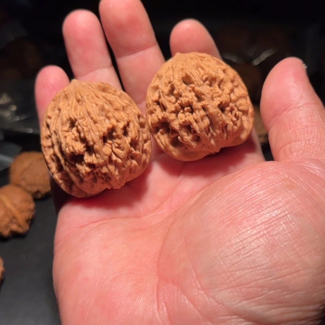 【闪购商品】?*案文玩核桃木制手把件