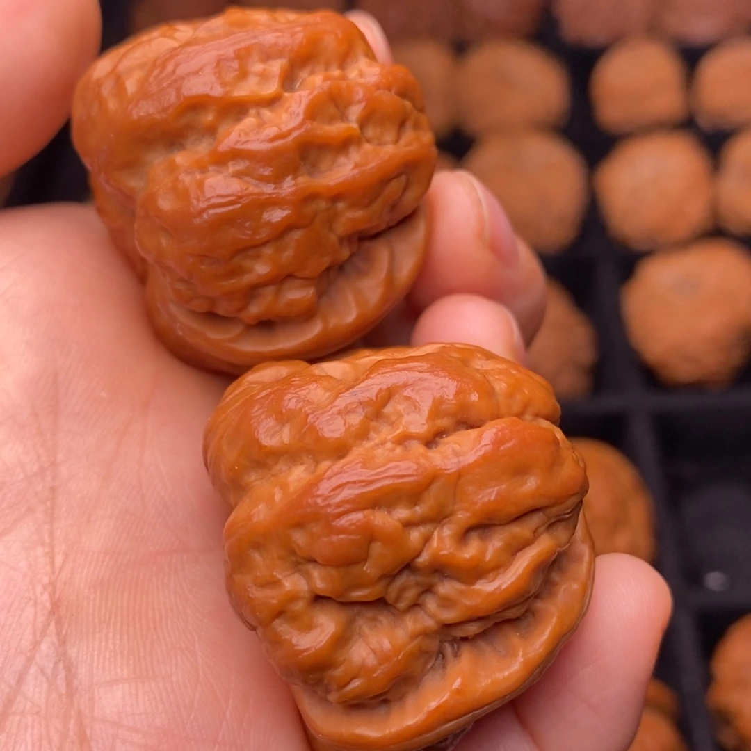 文玩核桃吊坠秦岭野生核桃