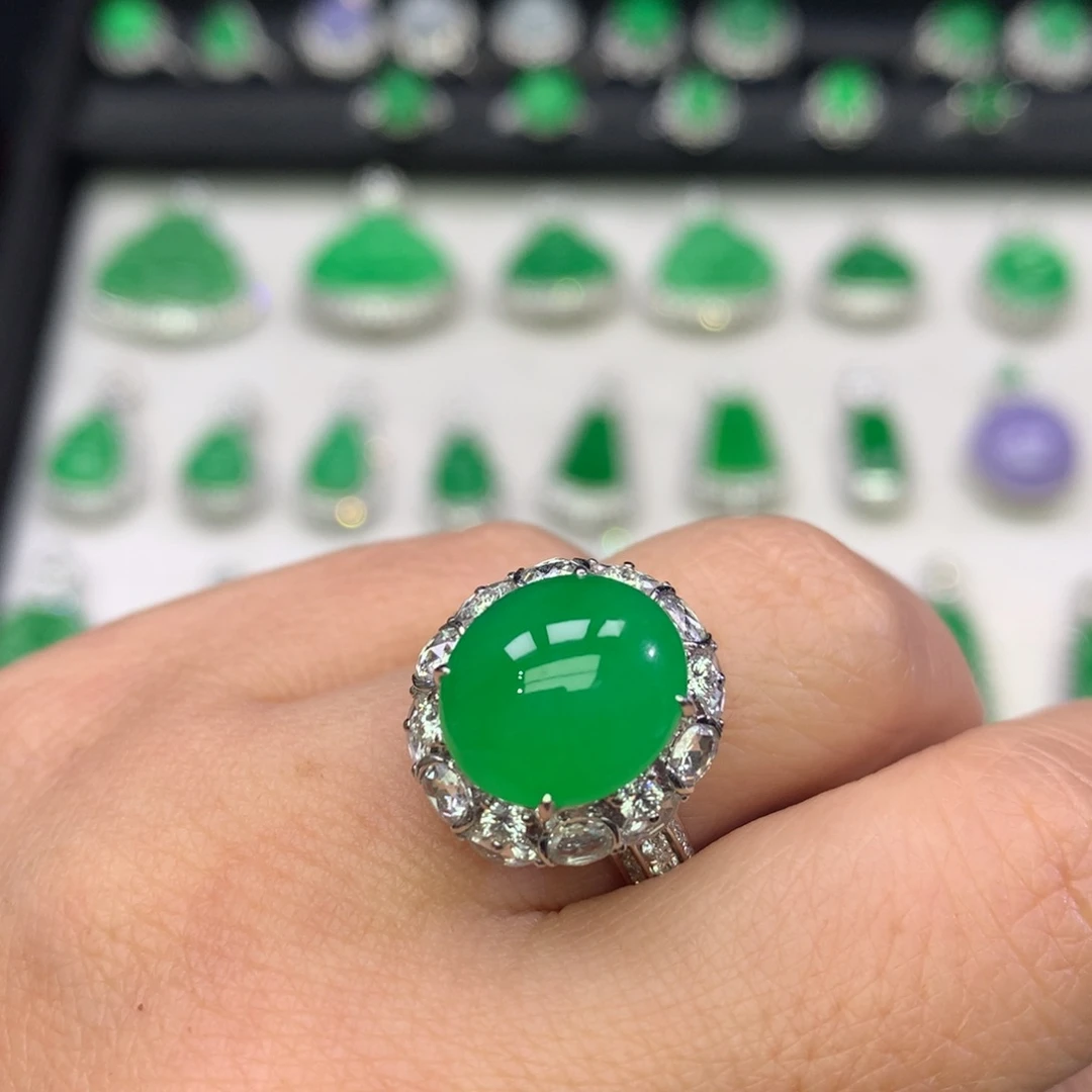 翡翠18K金镶嵌吊坠(不含链)