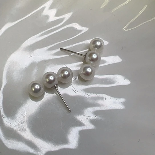 K***1耳饰银S925镶嵌淡水珍珠