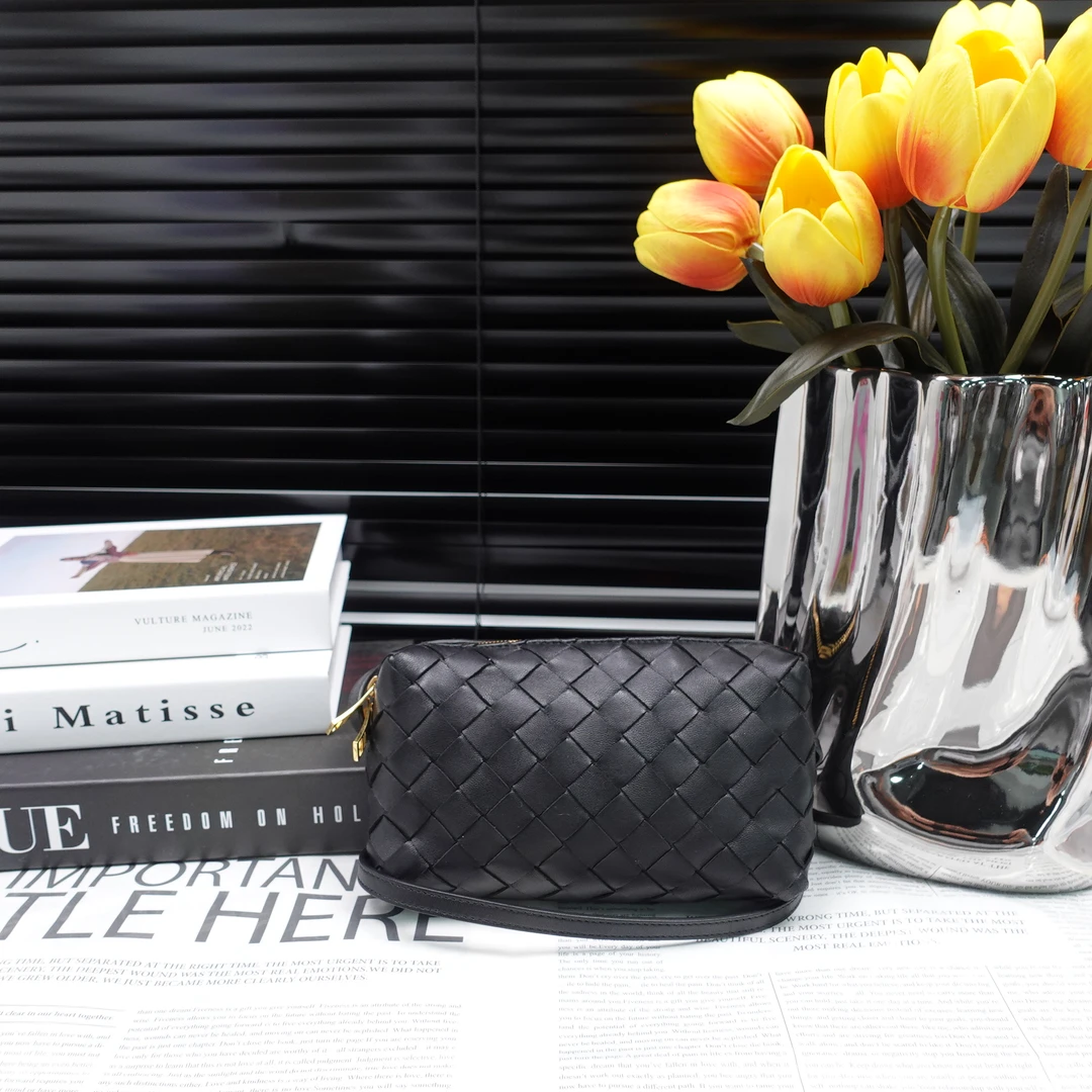 95新 BOTTEGA VENETA/葆蝶家 单肩包/T10153264