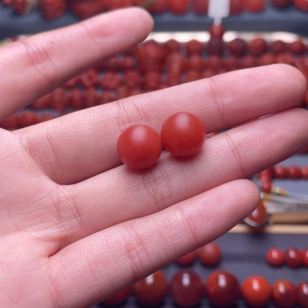 南红玛瑙未镶嵌其他W11.4保山柿子红圆珠一对