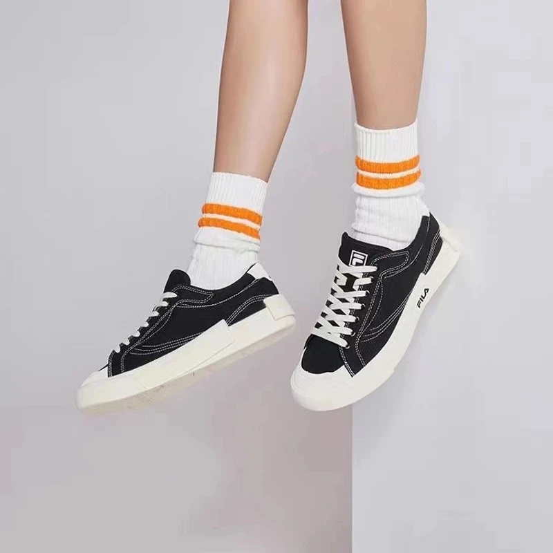 FILA FUSION帆布鞋复古低帮透气休闲黑色软底板鞋情侣T12M125107F